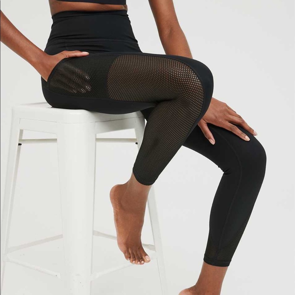 OFFLINE Goals High Waisted Mesh Legging; Most support; Made to move. Size SM/P